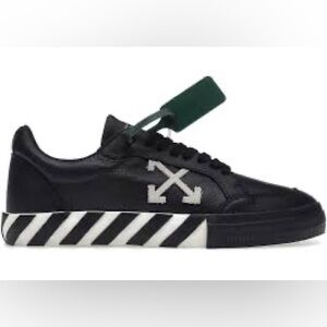 Off-White Black and White Men's Shoes